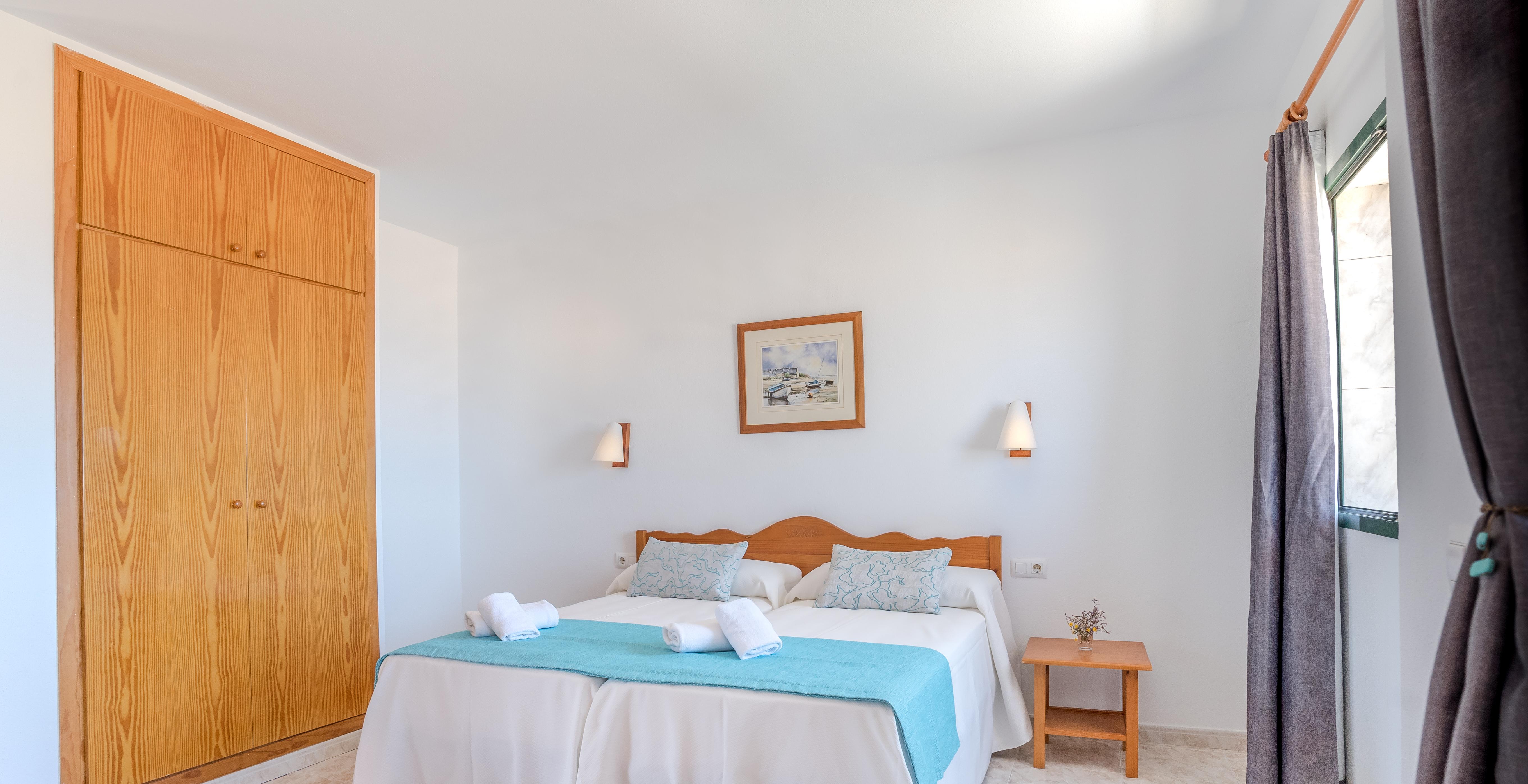Apartamentos Moon Dreams Cabo De Banos Cala'N Blanes  Eksteriør bilde
