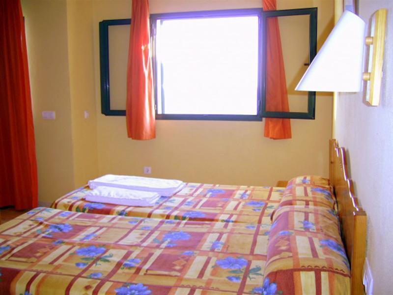 Apartamentos Moon Dreams Cabo De Banos Cala'N Blanes  Eksteriør bilde